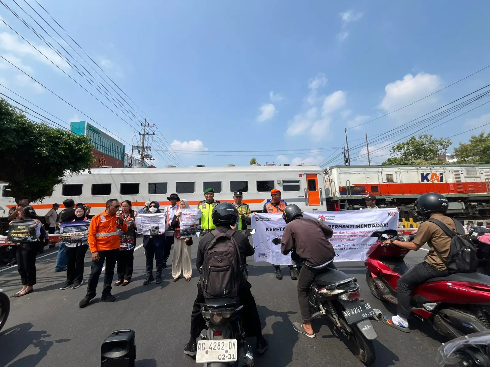 KAI Daop 7 Madiun Gandeng Generasi Muda Sosalisasikan Keselamatan