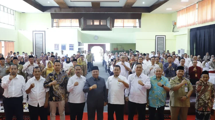 Bupati Warsubi Optimis Produksi Tebu Jombang Lampaui Target
