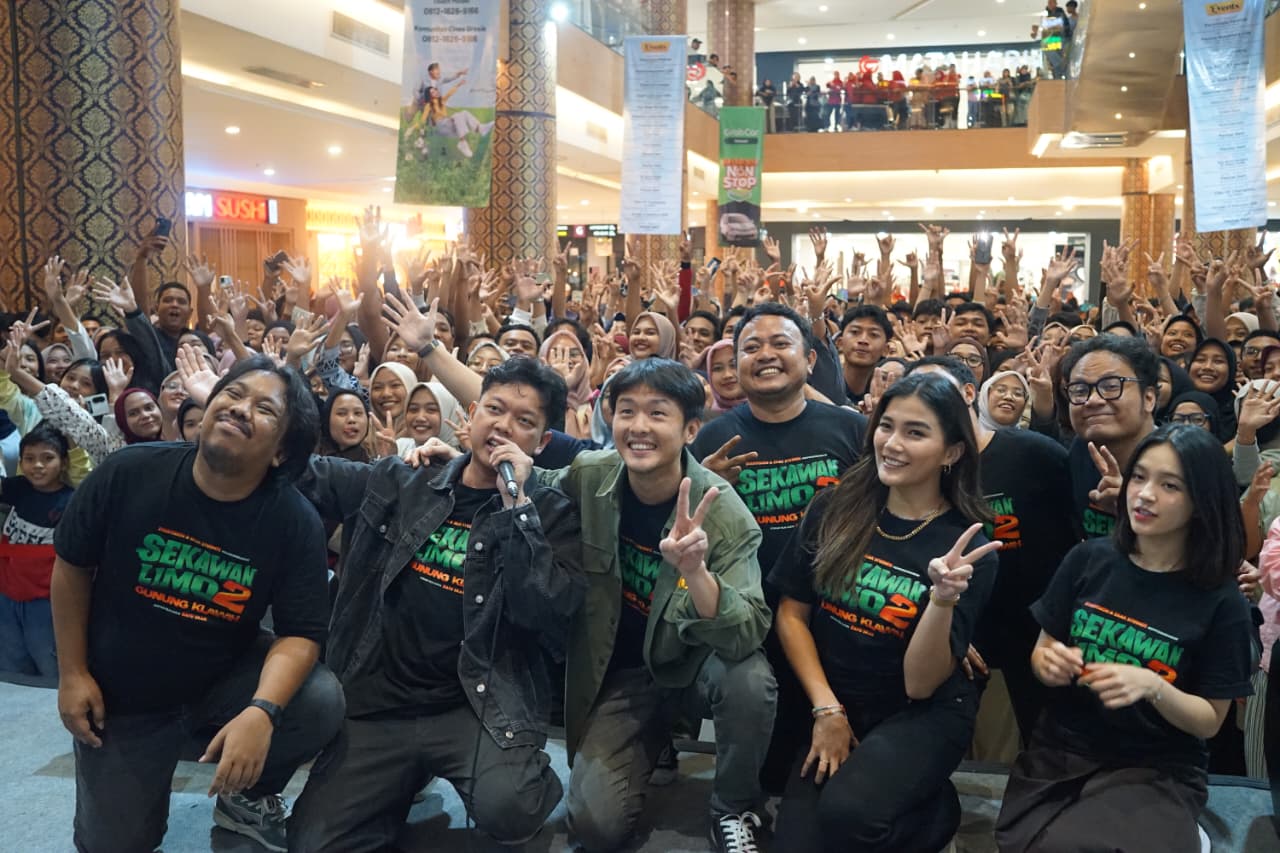 Bayu Skak dan pemain film Sekawan Limo 2: Gunung Klawih dalam meet and greet di Atrium Gressmall