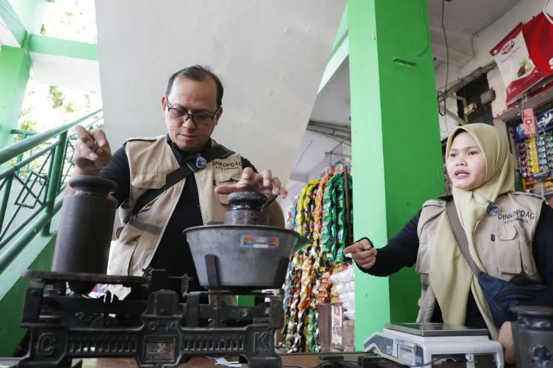 Kegiatan tera ulang yang dilakukan Pemkot Surabaya