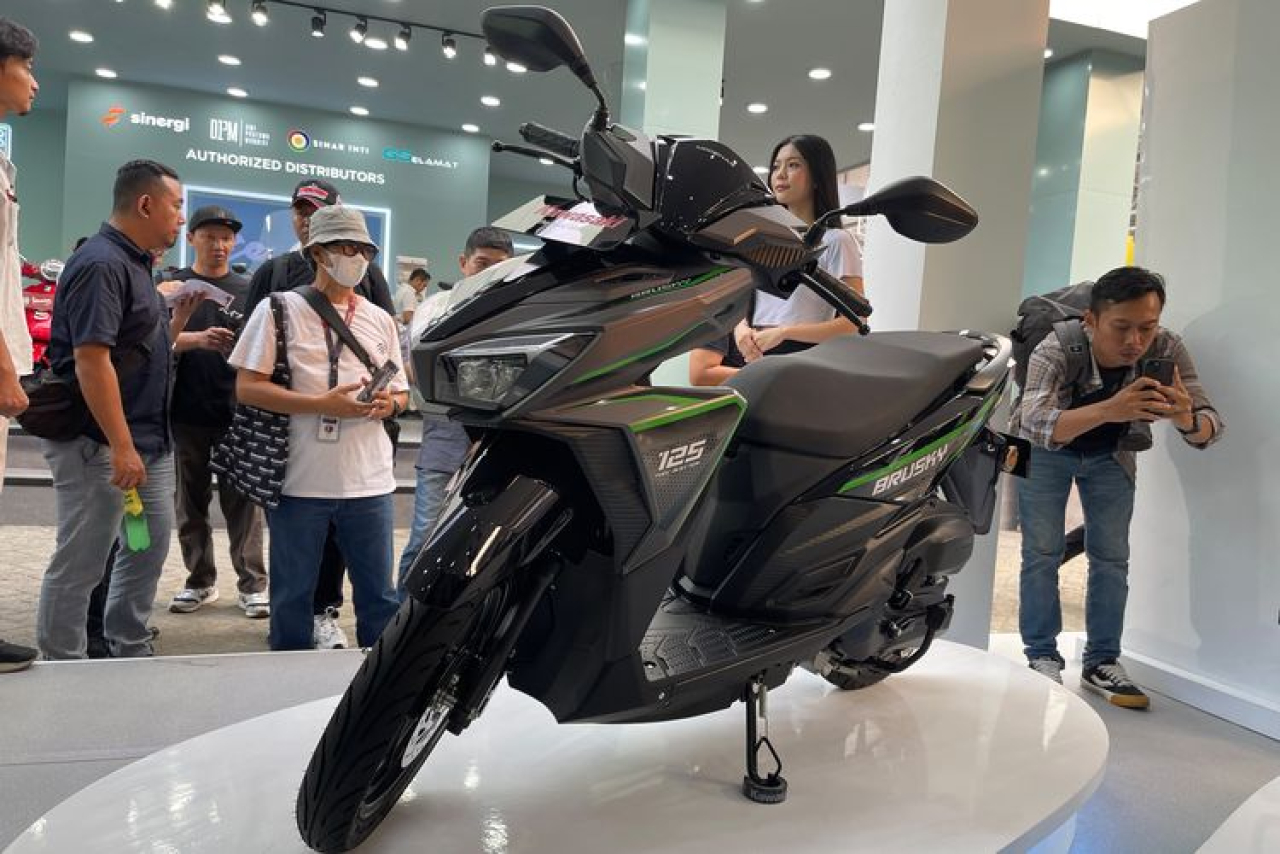 Kawasaki resmi luncurkan skutik pertama Brusky 125 di Jakarta Fair 2026. Foto: Kompas.com