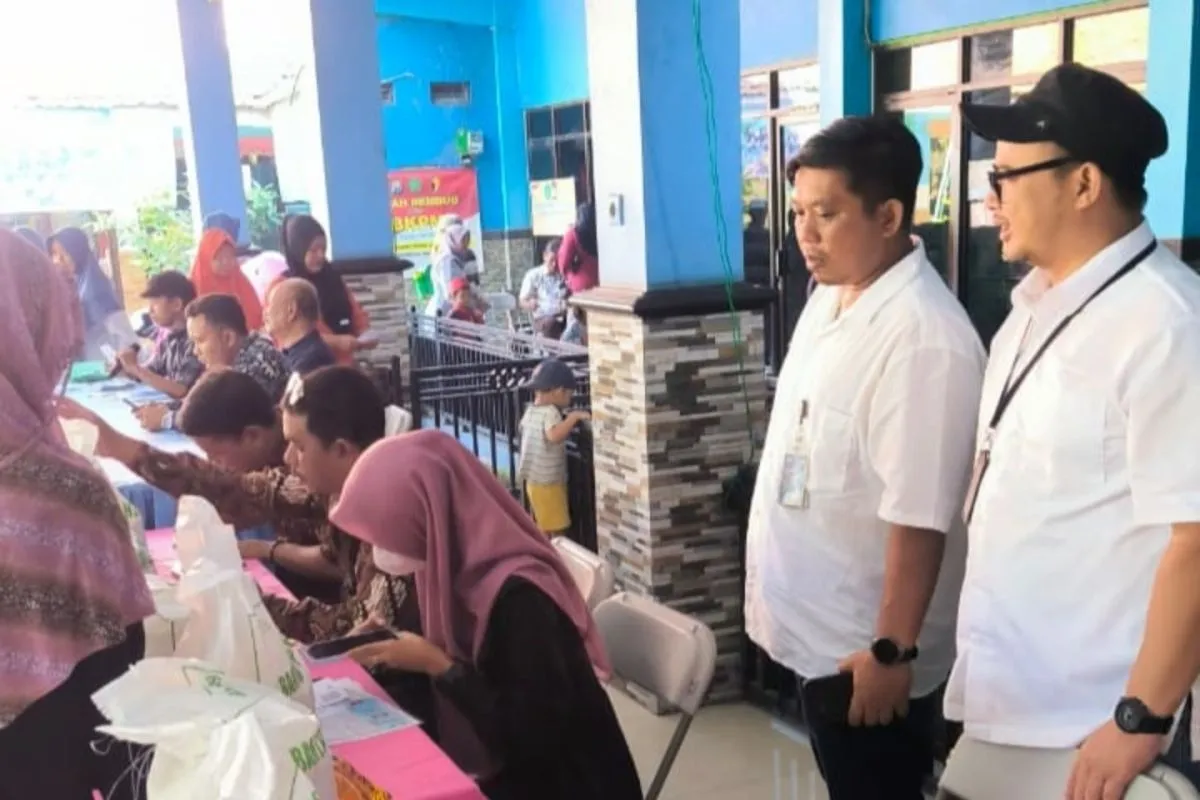 Bulog Surabaya Gelontorkan Bantuan Pangan Untuk 181.442 PBP