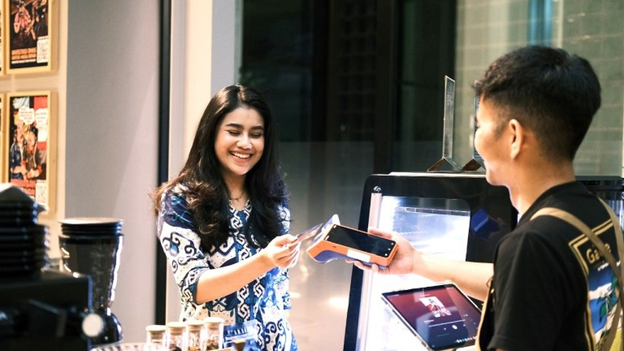 PT Bank Rakyat Indonesia (Persero) Tbk atau BRI menghadirkan program promo cashback bagi nasabah yang melakukan upgrade ke BRI Debit Contactless Mastercard