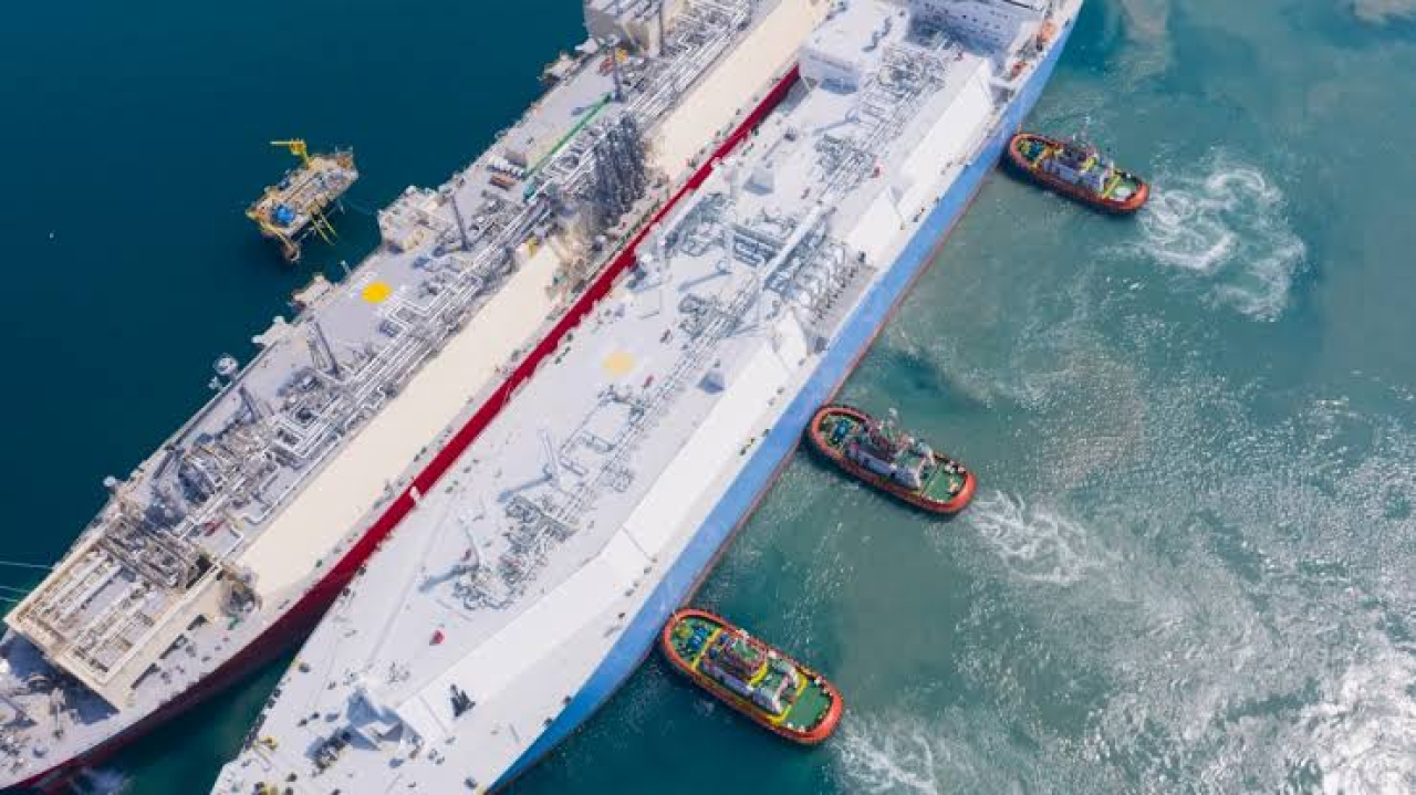 Lini bisnis Subholding Pelindo KlJasa Maritim melalui pemanduan kapal