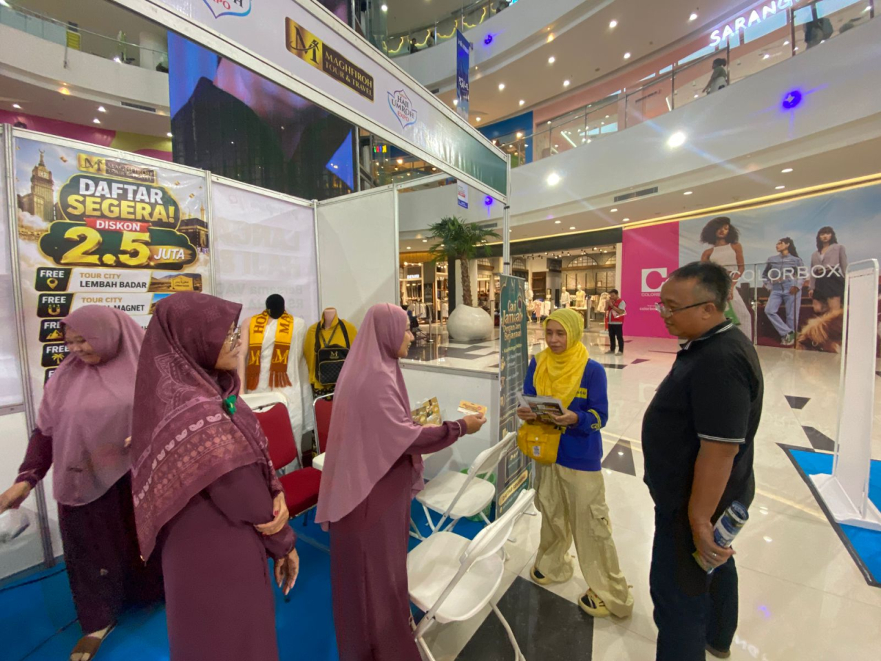 Kegiatan pameran umrah di Icon Mall Gresik