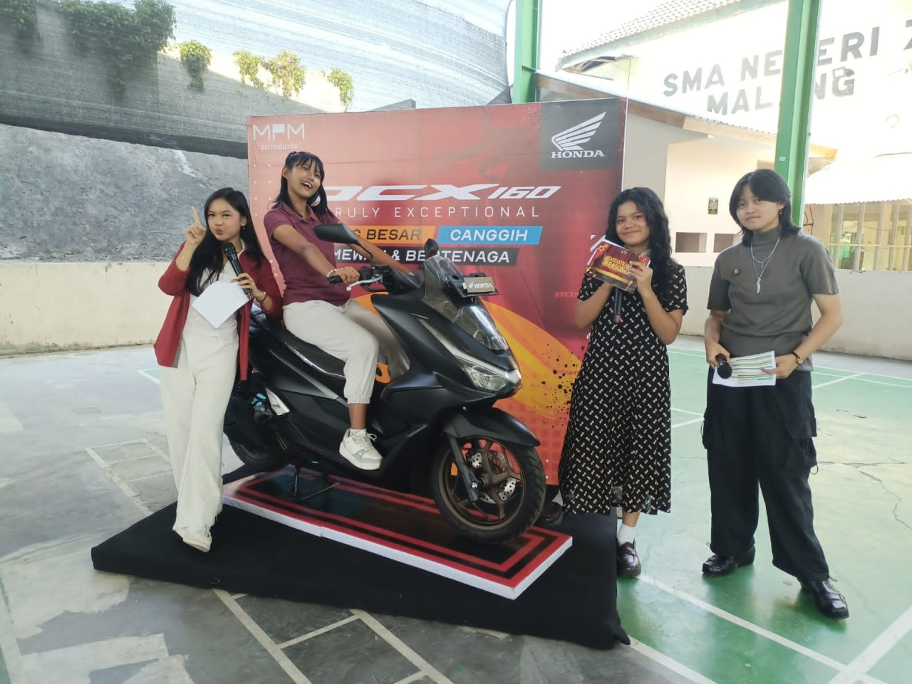 Honda PCX160 hadir lebih dekat dengan para pelajar melalui kegiatan PCX160 Gen-Z School Movement di SMAN 7 Malang
