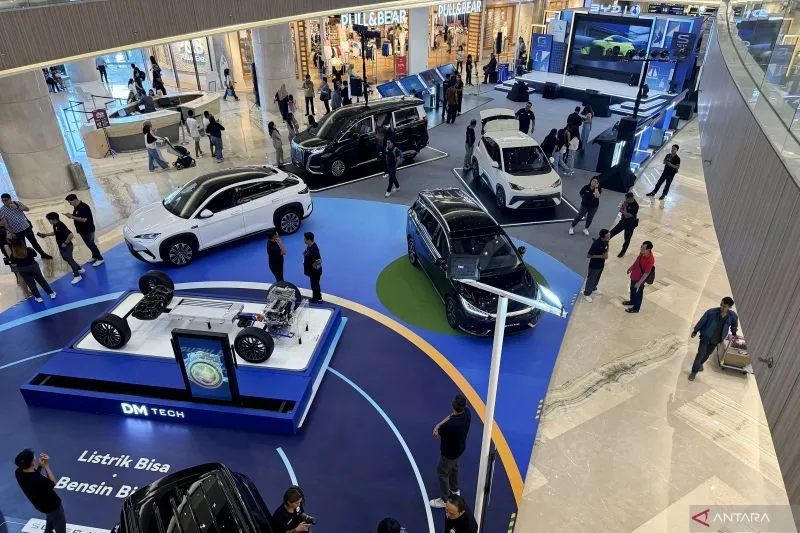 BYD TCF 2026 Bawa Solusi Mobilitas Pintar ke Kota Pahlawan