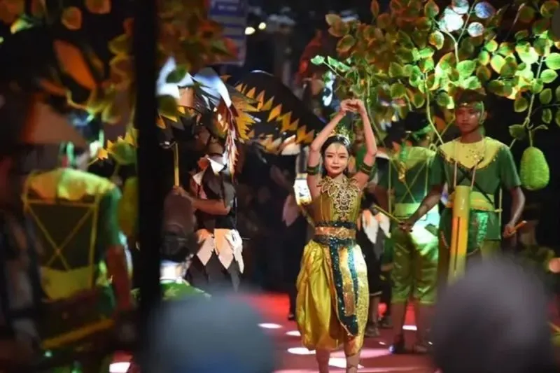 Festival Rontek Pacitan Digelar dengan Konsep Panggung Berjalan