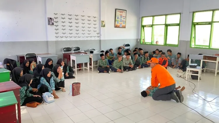 Pemkab Lumajang Perkuat Budaya Tanggap Bencana lewat Program BELI NASI di Sekolah