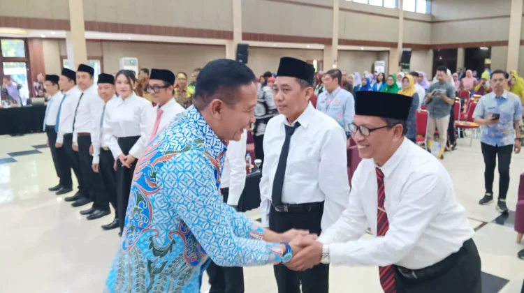 Pengurus Dewan Pendidikan Baru Diminta Jaga Kualitas Pendidikan Malang