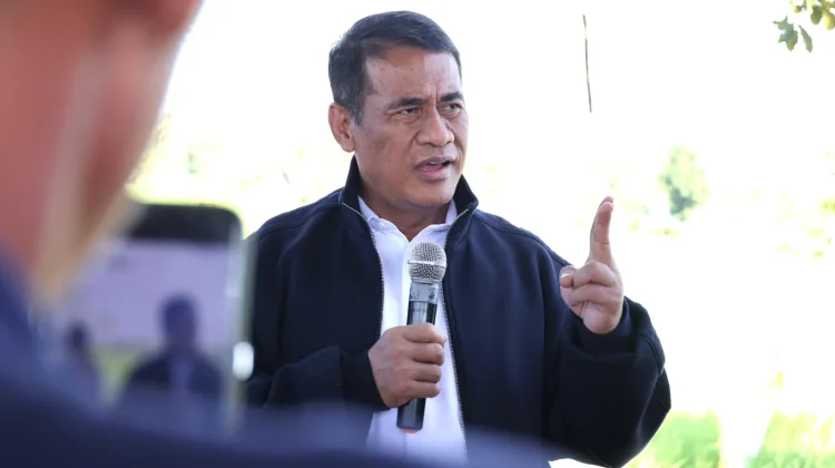 Mentan Tegaskan Pabrik Gula Wajib Punya Kebun Tebu Sendiri