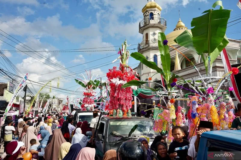 Kemeriahan Tradisi Endog-endogan Banyuwangi Rayakan Maulid Nabi Muhammad