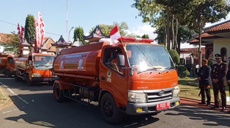 Atasi Krisis Air, Pemkab Pamekasan Salurkan Bantuan Air Bersih ke Wilayah Terdampak
