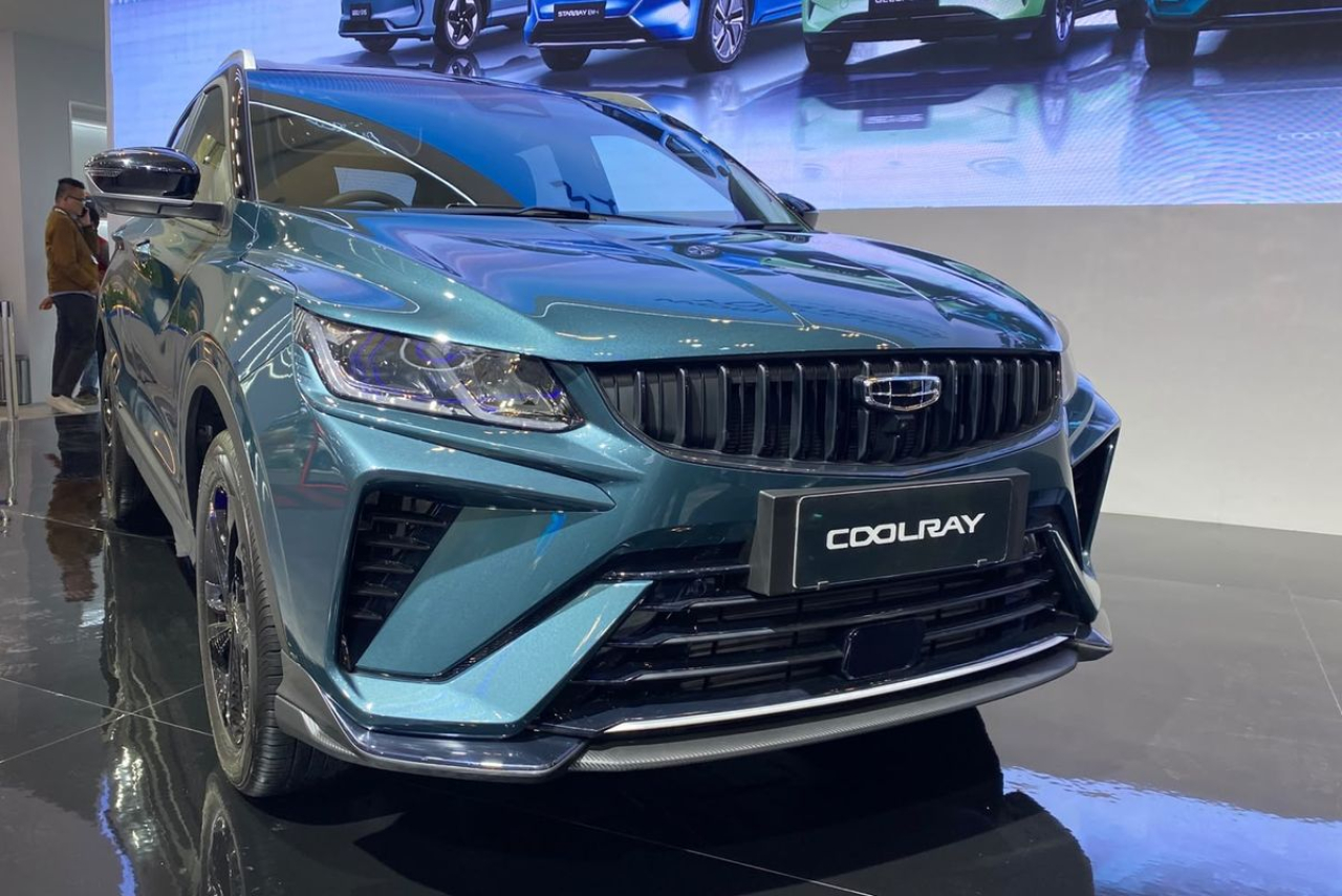 Geely Coolray resmi dipasarkan di Indonesia di GIIAS 2026. SUV kompak ini dibanderol Rp333 juta dengan mesin turbo 1.500 cc. Foto: Giias