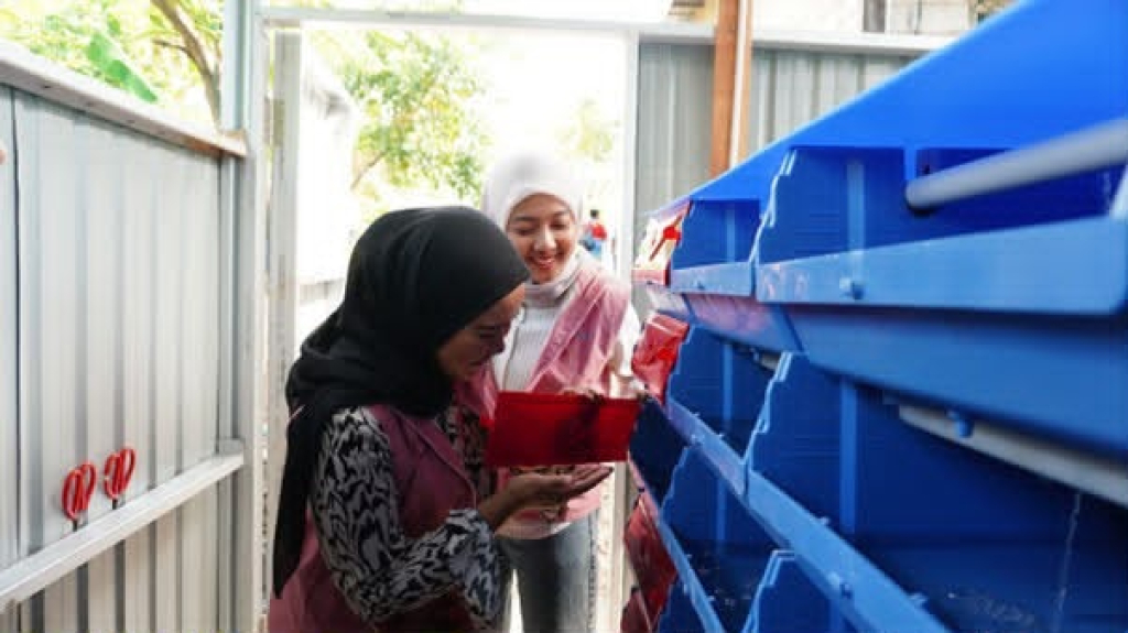 Melalui Program Tanggung Jawab Sosial dan Lingkungan (TJSL) Desa Berdaya PLN, masyarakat mendapatkan pendampingan budidaya dan penggemukan kepiting soka