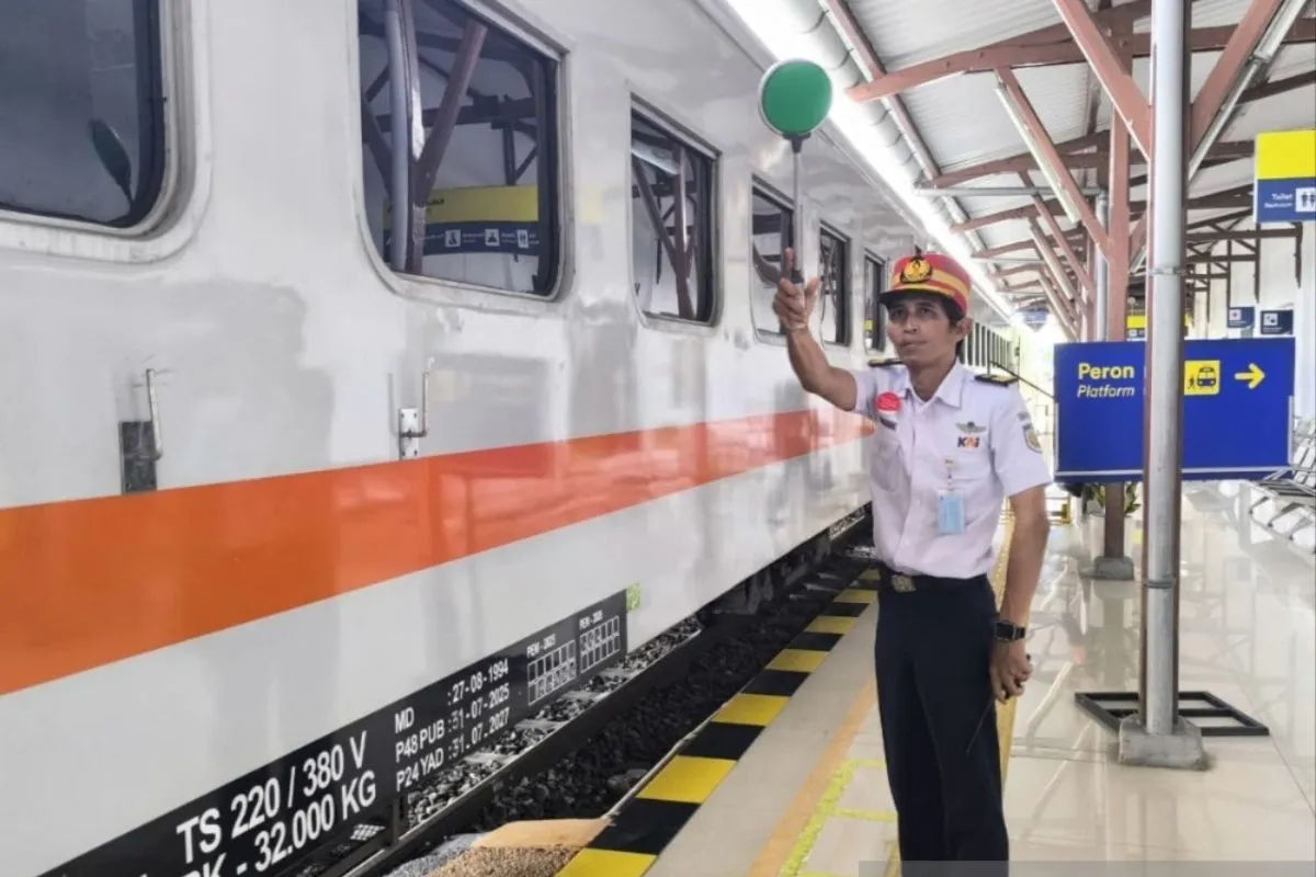 KAI : Tingkat Ketepatan Waktu Keberangkatan KA Capai 99,95 Persen