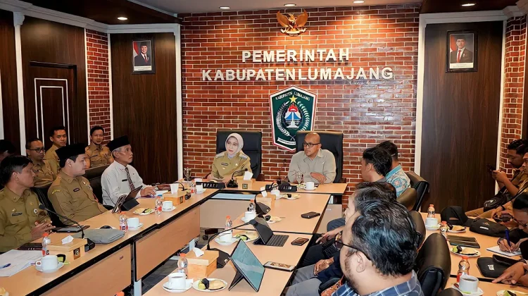 Pemkab Lumajang Minta Provider Lakukan Penataan Kabel Jaringan Internet