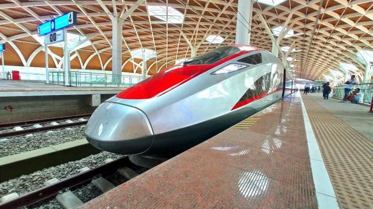 Promo HUT RI, Tiket Kereta Cepat Whooos Mulai Rp 8.800