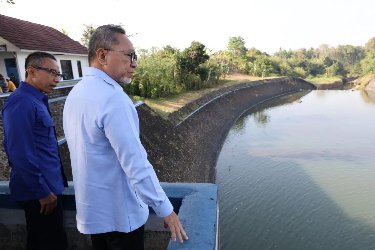 Zulhas Dorong Perbaikan Irigasi dan Penguatan Kelembagaan Petani Banyuwangi